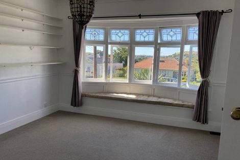 Photo of property in 1/46 Old Lake Road, Narrow Neck, Auckland, 0624