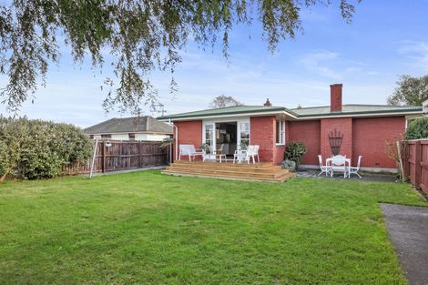 Photo of property in 6 Rossiter Avenue, Redwood, Christchurch, 8051