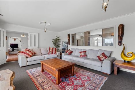 Photo of property in 2 Lees Pakaraka Road, Te Ore Ore, Masterton, 5886