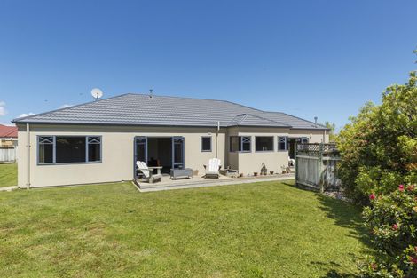 Photo of property in 37 Madison Avenue, Milson, Palmerston North, 4414