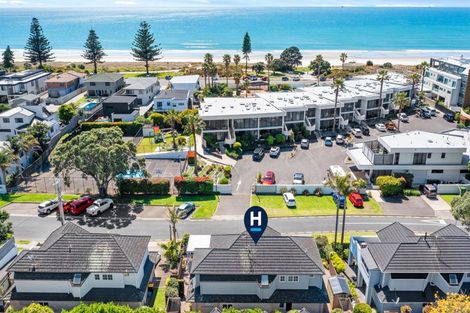 Photo of property in 15 Dungarvon Place, Clendon Park, Auckland, 2103