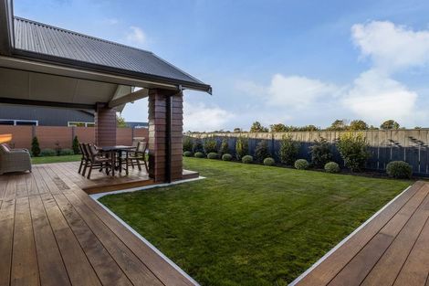 Photo of property in 25 Phoenix Palms Grove, Levin, 5510