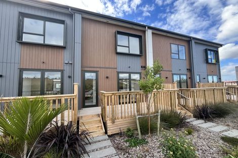 Photo of property in 11 Heketara Way, Massey, Auckland, 0614