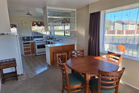 Photo of property in 16 Omega Place, Casebrook, Christchurch, 8051