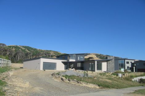Photo of property in 6 Scoresby Grove, Whitby, Porirua, 5024