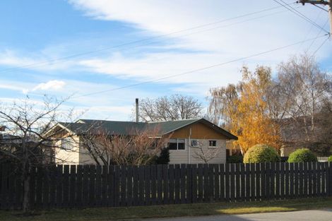 Photo of property in 17 Donegal Street, Cromwell, 9310