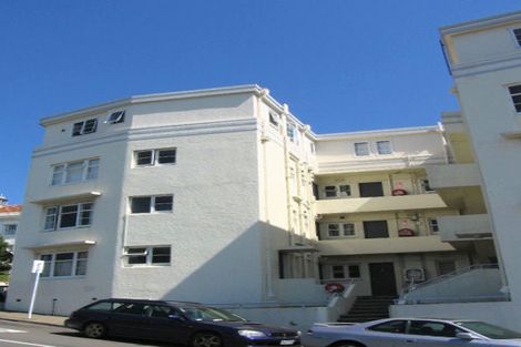 Photo of property in Winslow Apartments, 5/2 Ohiro Road, Aro Valley, Wellington, 6021