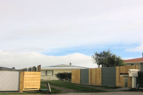 Photo of property in 28a Chelmarsh Place, Highbury, Palmerston North, 4412