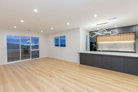 Photo of property in 22 Prestbury Grove, Churton Park, Wellington, 6037