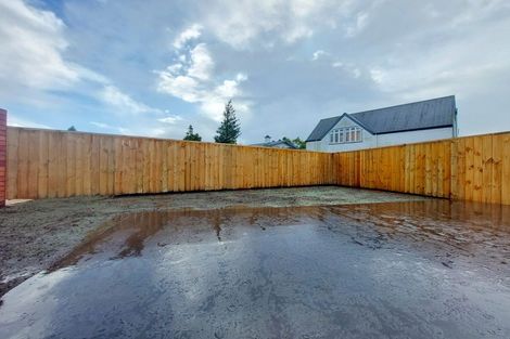 Photo of property in 103u2 Cambridge Road, Hillcrest, Hamilton, 3216