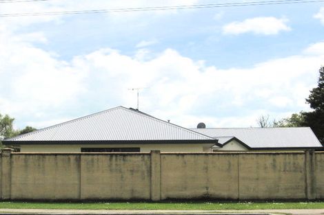 Photo of property in 82a Kawaha Point Road, Kawaha Point, Rotorua, 3010