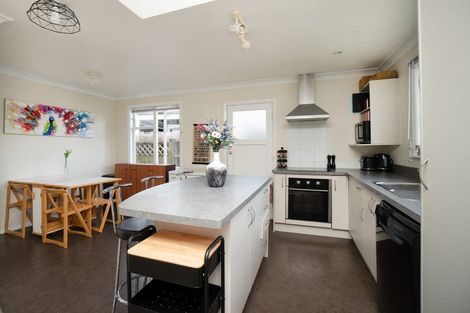 Photo of property in 4a Freyberg Street, Roslyn, Palmerston North, 4414