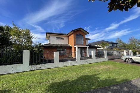 Photo of property in 9 Vinograd Drive, Te Atatu Peninsula, Auckland, 0610