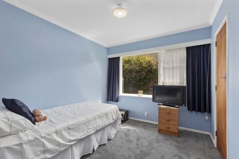 Photo of property in 13 Whites Line West, Woburn, Lower Hutt, 5010