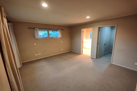 Photo of property in 54 Nottingham Drive, Hamilton East, Hamilton, 3216