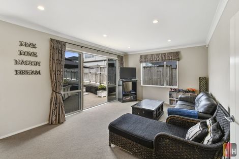 Photo of property in 242 Harbourside Drive, Karaka, Papakura, 2113