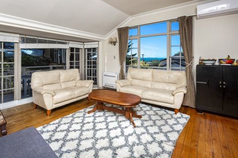 Photo of property in 7 Aberdeen Road, Castor Bay, Auckland, 0620