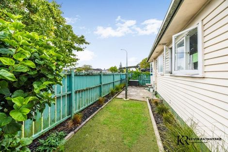 Photo of property in 1/2 Barrie Avenue, Papatoetoe, Auckland, 2025