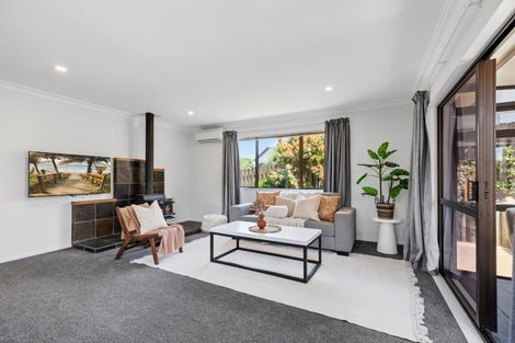 Photo of property in 13 Tupaea Place, Otumoetai, Tauranga, 3110