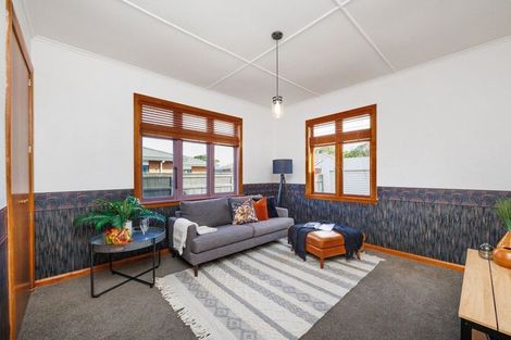 Photo of property in 163 College Street, Awapuni, Palmerston North, 4412