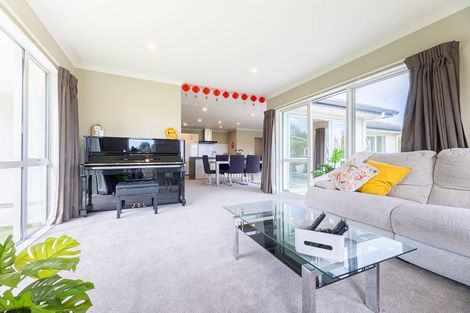 Photo of property in 10 Tamihana Street, Otaki, 5512