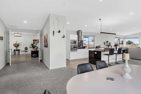 Photo of property in 20 Taonui Street, Waitarere Beach, Levin, 5510