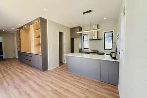 Photo of property in 9c Links Road, New Lynn, Auckland, 0600
