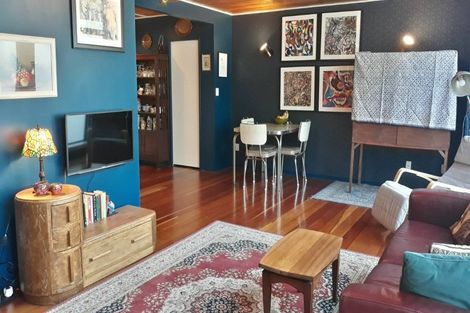 Photo of property in Courtenay Mews Apartments, 14u2 Alpha Street, Te Aro, Wellington, 6011