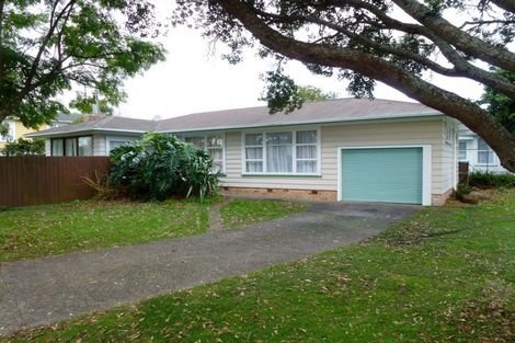 Photo of property in 32 Te Kanawa Crescent, Henderson, Auckland, 0610