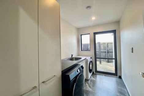 Photo of property in 5 Stoneleigh Green, Parklands, Christchurch, 8083