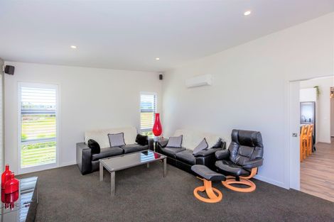 Photo of property in 45 Hudson Place, Paraparaumu, 5032