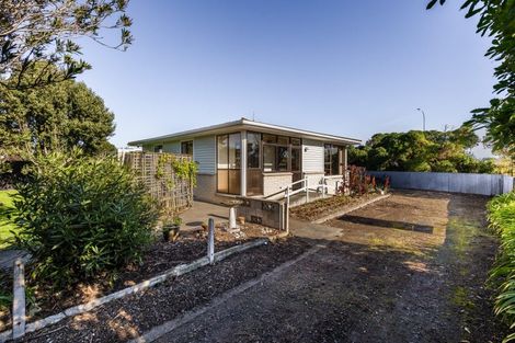 Photo of property in 29 Domain Road, Westshore, Napier, 4110