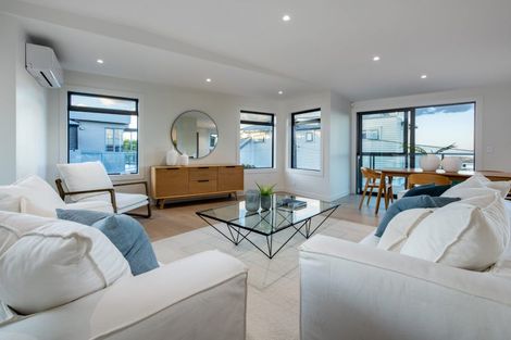 Photo of property in 2/67 Castor Bay Road, Castor Bay, Auckland, 0620