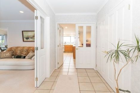 Photo of property in 26 Highgrove Drive, Grandview Heights, Hamilton, 3200
