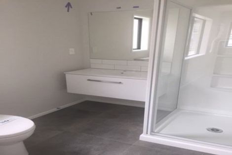 Photo of property in 310a Lakes Boulevard, Pyes Pa, Tauranga, 3112