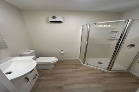 Photo of property in 51 Thurleigh Grove, Karori, Wellington, 6012