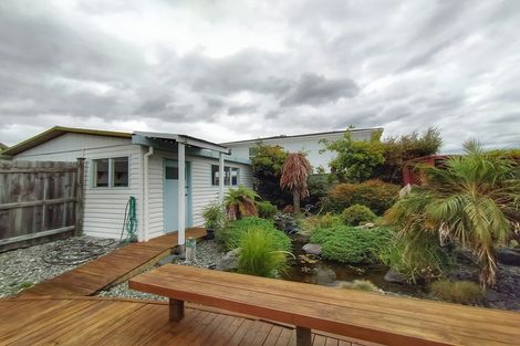 Photo of property in 11 Malvina Place, Bucklands Beach, Auckland, 2014