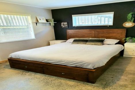 Photo of property in 1/59 Topliss Drive, Northcross, Auckland, 0632