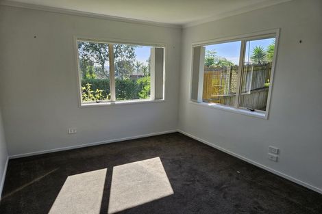 Photo of property in 1 Anchorite Way, Red Beach, 0932