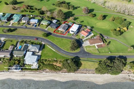 Photo of property in 178 Torkar Road, Clarks Beach, 2122