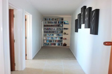 Photo of property in 6 Ranfurly Place, Te Kamo, Whangarei, 0112