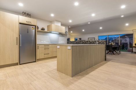Photo of property in 25 Phoenix Palms Grove, Levin, 5510