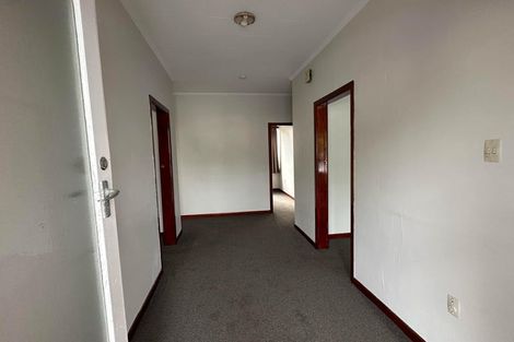 Photo of property in 82 Kauri Street, Miramar, Wellington, 6022