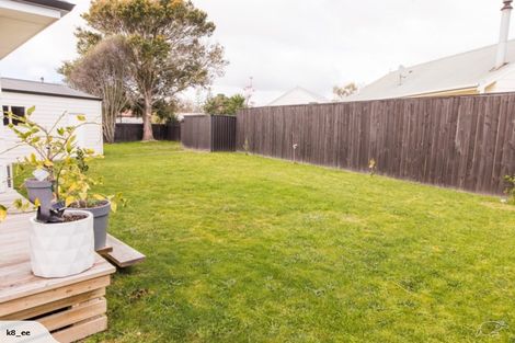 Photo of property in 52 Gloucester Road, Mount Maunganui, 3116
