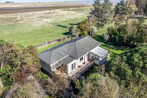 Photo of property in 2890 Christchurch Akaroa Road, Prices Valley, Little River, 7591