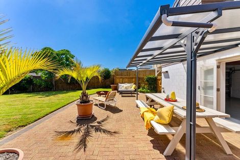 Photo of property in 24 Majesty Place, Half Moon Bay, Auckland, 2012