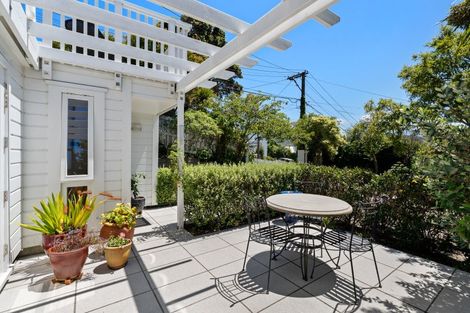 Photo of property in 34 Wade Street, Wadestown, Wellington, 6012