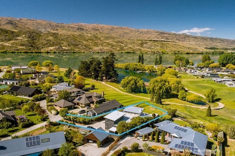Photo of property in 8 Pisa Moorings Road, Mount Pisa, Cromwell, 9383