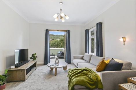 Photo of property in 4 Don Street, Island Bay, Wellington, 6023