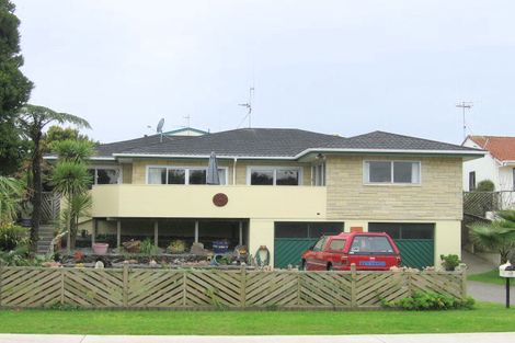 Photo of property in 17 Lee Street, Mount Maunganui, 3116